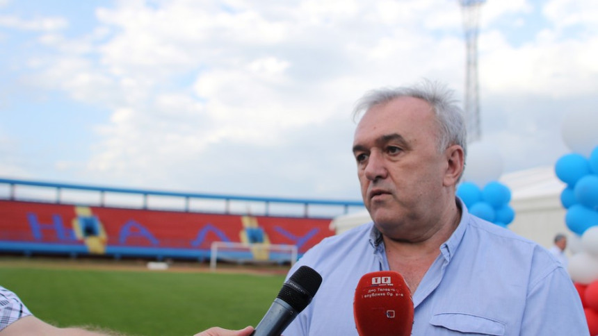 Fabrika mu loše radi zbog Novaka, ali ima prijedlog...!