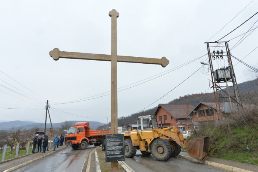 Напето: Блокиран магистрални пут