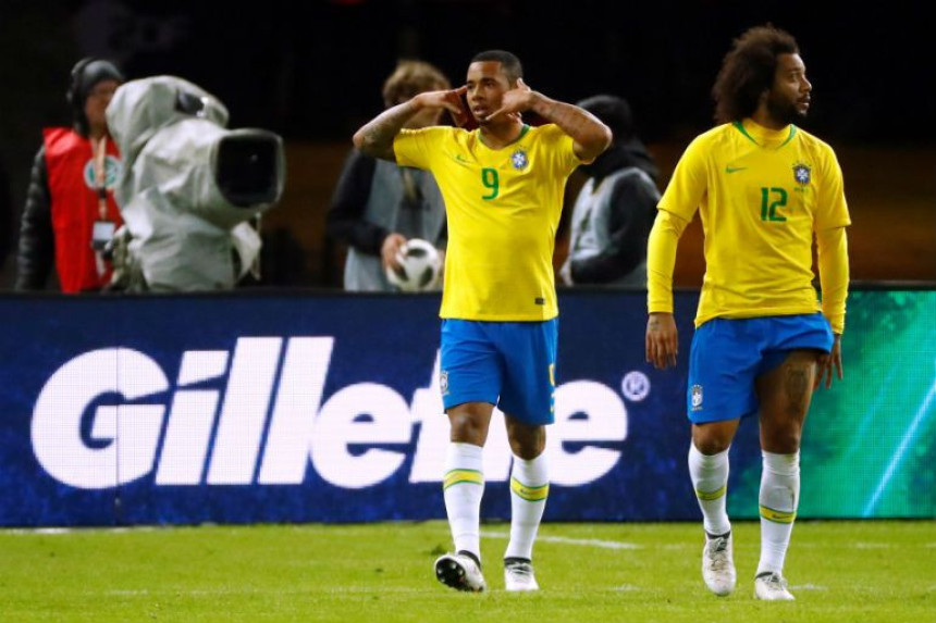 Brazil tukao Nijemce u Berlinu! Remi Engleza i Italijana!