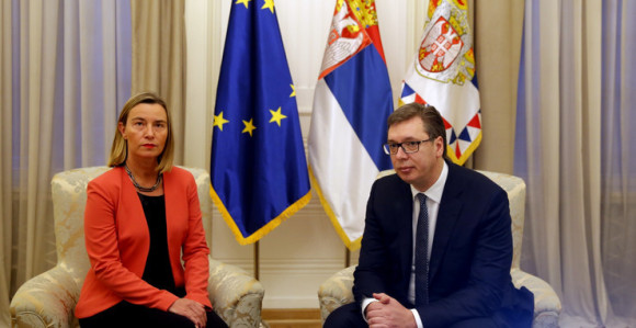 Probleme mirnim putem rješavati 