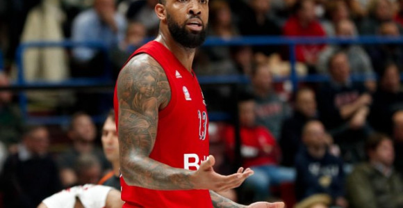 Pešić "krade" Radonjiću najboljeg košarkaša!