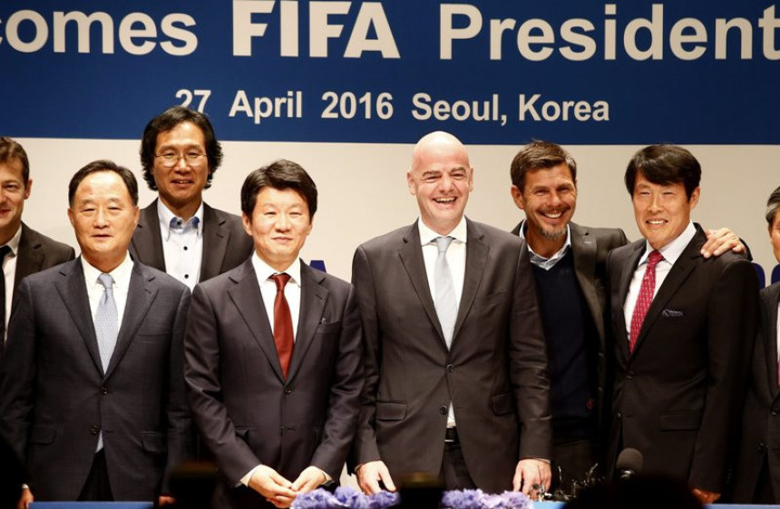 Infantino miri Severnu i Južnu Koreju!