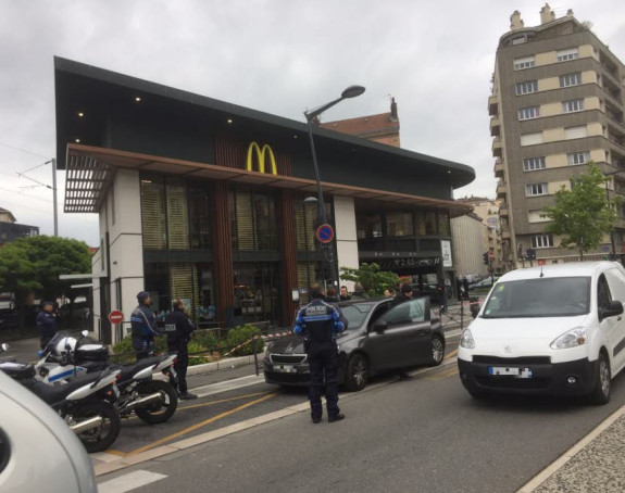 Eksplozija u "Mekdonaldsu" 