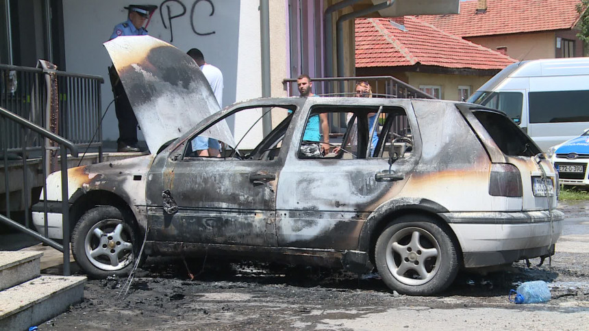 Изгорио аутомобил у Бијељини 