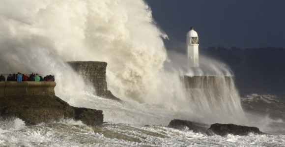 Snažna oluja u Velikoj Britaniji
