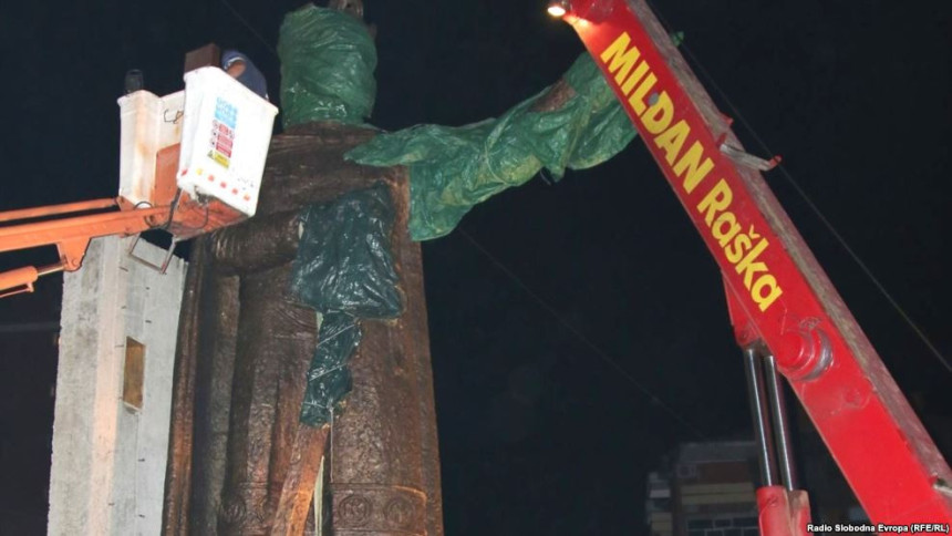 Postavljen spomenik knezu Lazaru