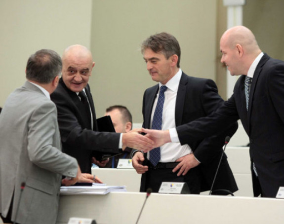 Koji političari su najplaćeniji?