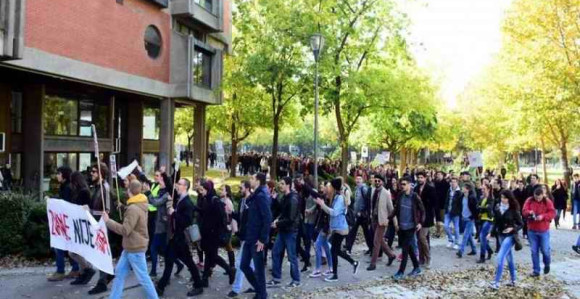 SNSD krenuo u hajku na birače