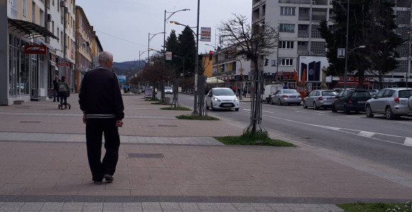 Preminuo nakon pada sa bandere