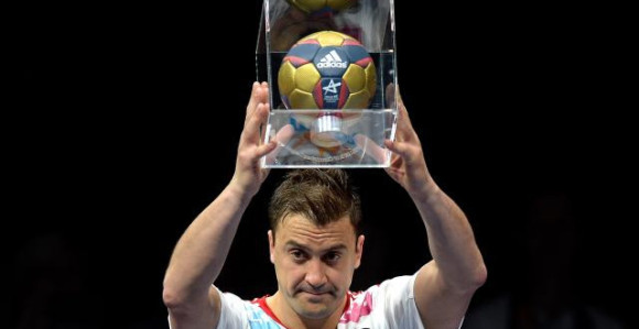 Video: Momir Ilić obilježio sezonu!