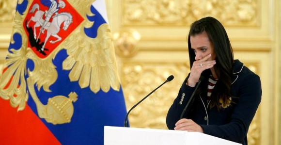 Видео: Сузе Јелене Исинбајеве, љубав за Путина!