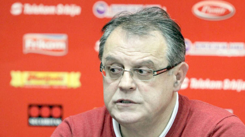 Mekel isplaćen, Zvezda može da registruje igrače!