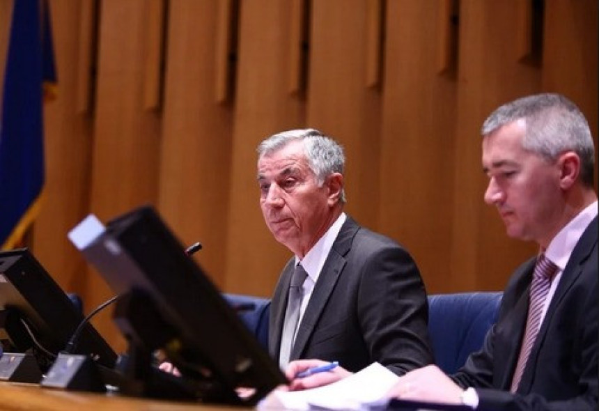 Sredoje Nović podnio ostavku