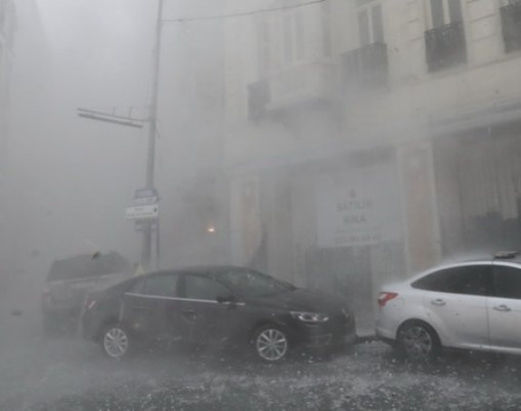 Istanbul pogodio jak pljusak 