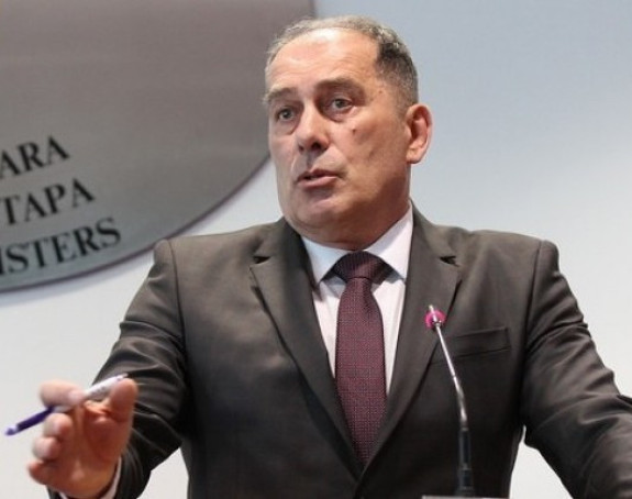 Mektića zanima stav naroda