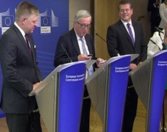 "Oprostite, zove me žena"