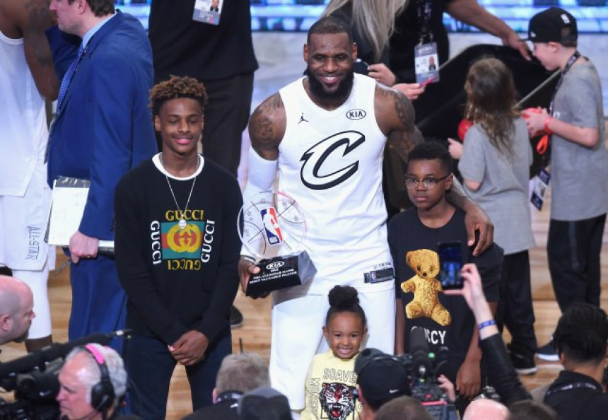 Lebron: Kajem se što sam sinu dao svoje ime!