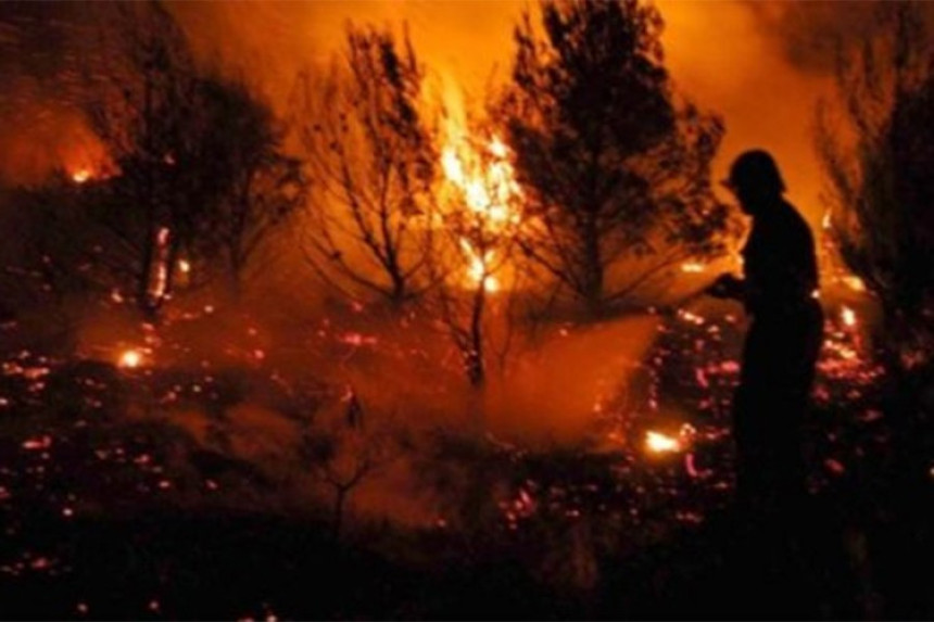 Шибеник: Повријеђен ватрогасац