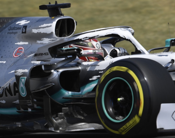 F1: Zašto su izgrebani bolidi Mercedesa?!
