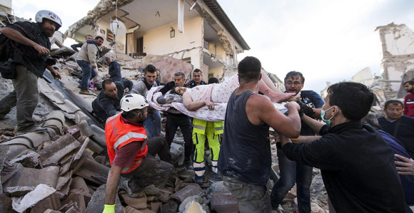 Italija: Dan žalosti, sahrana poginulih 