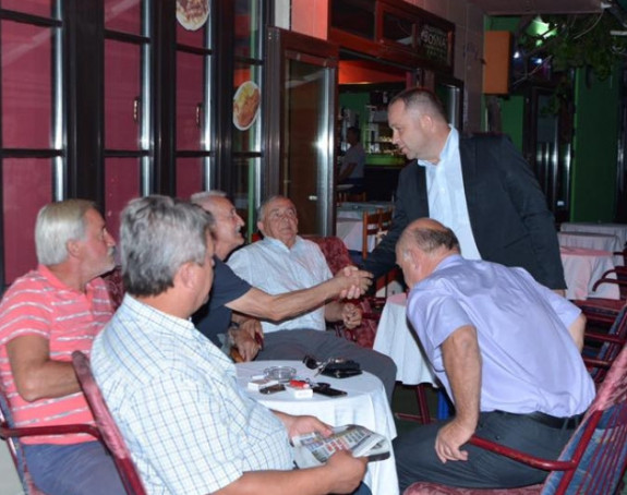 Iskren razgovor Dr Maksimovića sa Bošnjacima u Janji