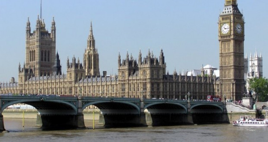 London: Napad na poslanike?