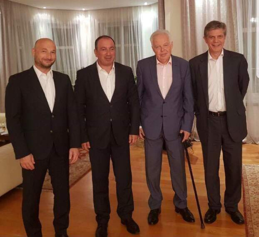 Zanimljiv susret u rezidenciji ruskog ambasadora