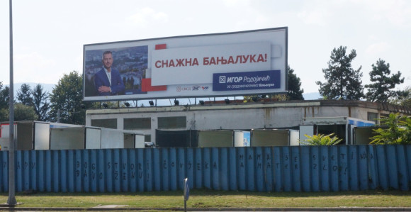 SNSD bilbord vrijeđa inteligenciju građana