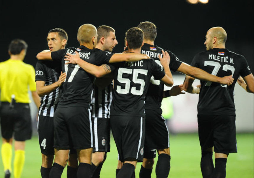 ЛЕ: Може ли Партизан коначно да га да Динаму?!