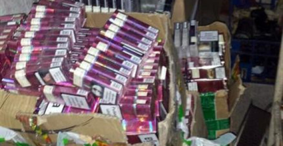 Одузете цигарете, два лица ухапшена