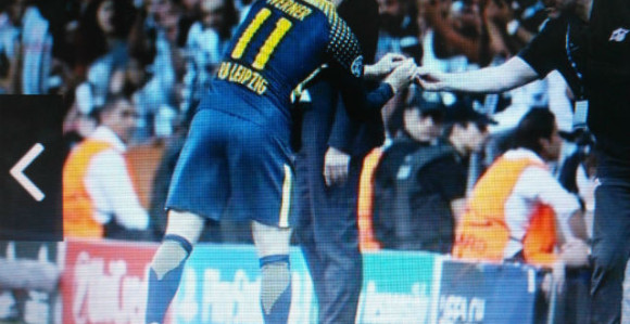 Šefe, vadi me napolje! Ne mogu da igram od buke!