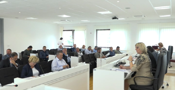 Билећа: Нерад - смањење плате 