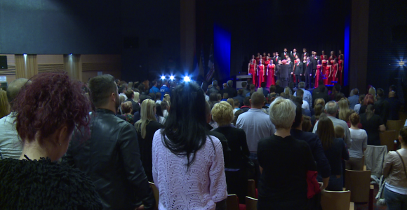 Акција младих за нову школу 