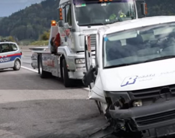 Poginula dva radnika u sudaru 