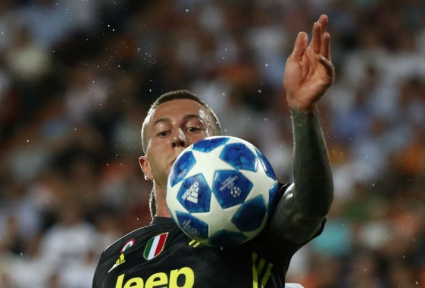 Јувентусов нови проблем је Бернардески! Шта са њим?!