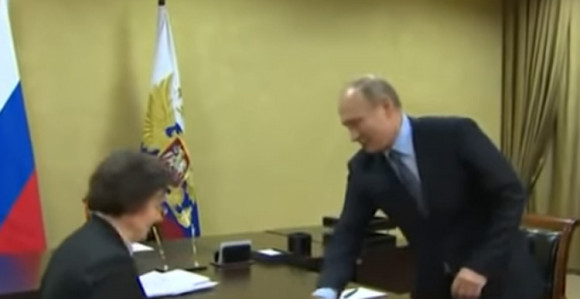 Грешком сјела на Путиново мјесто