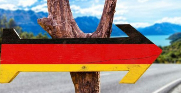 Sve više građana "pakuje kofere"