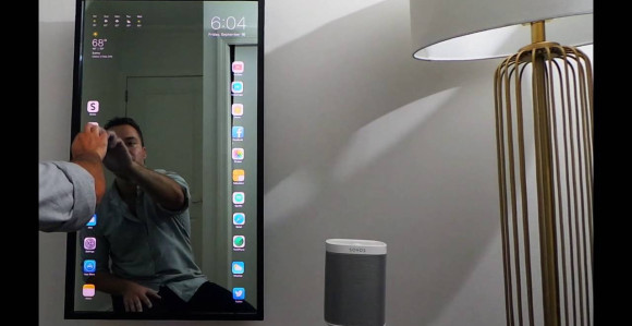 Ovo pametno ogledalo je "najveći iPhone na svijetu"