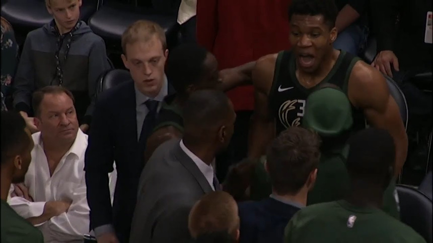 Adetokunbo prijetio batinama pomoćnom treneru!