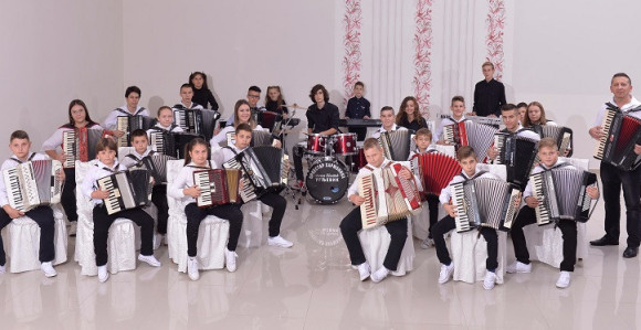 Ugljevički harmonikaši u Sava Centru