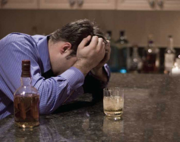 Гостима украли 30.000 марака