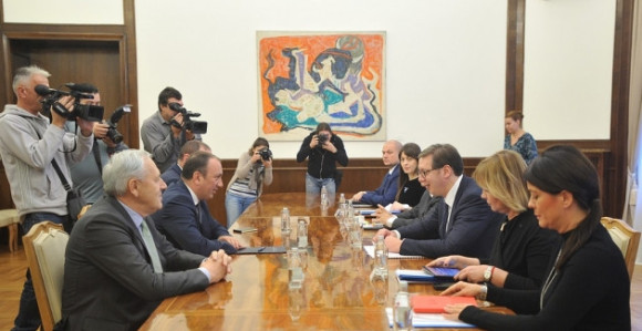 Vučić i Crnadak o stanju u regionu