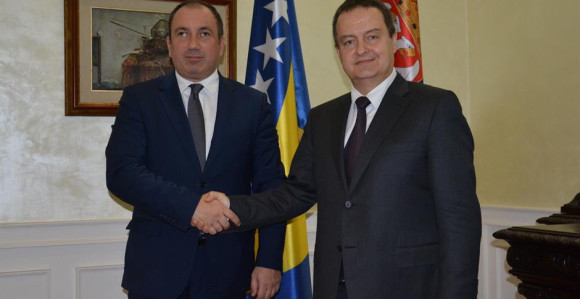 Dačić i Crnadak osuđuju takse