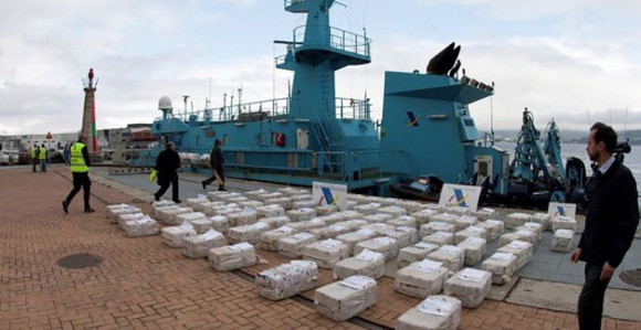 Пронађене три тоне кокаина у подморници