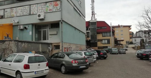 Muškarac napao Kineskinju, pa zadobio povrede