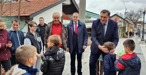 Stotinu hiljada maraka pomoći Nevesinjcima