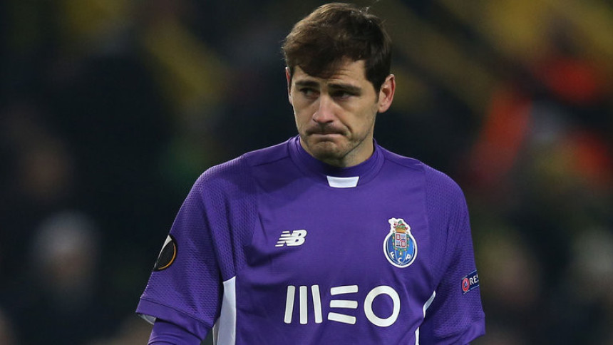 Iker Kasiljas je prva želja francuskog velikana!