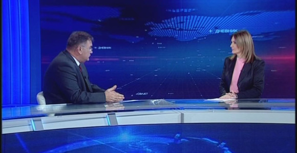 To što radi Dodik traže i stranci