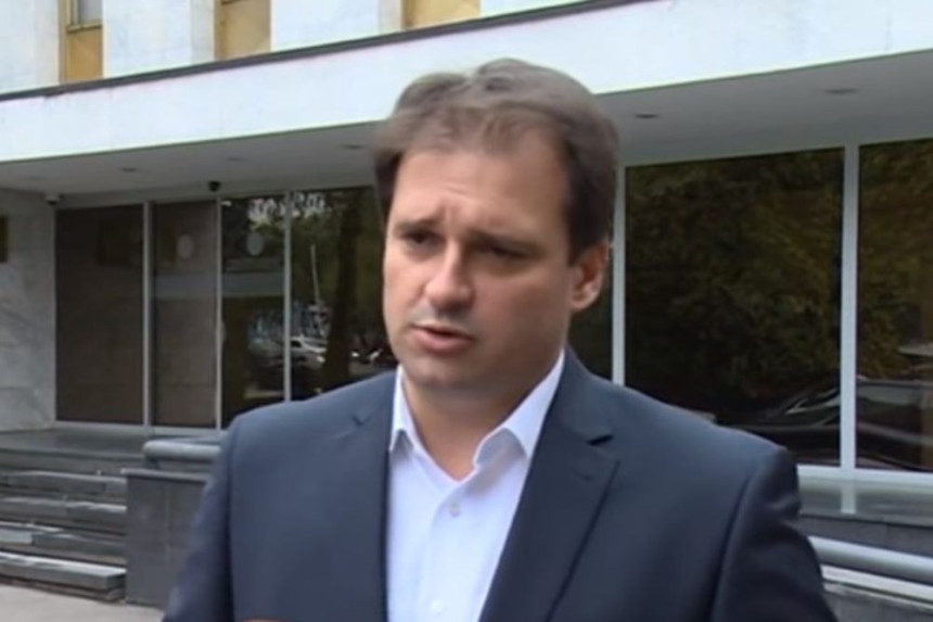 ''Nama je potrebna pravna država''