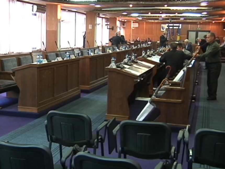 Бошњачки посланици напустили Скупштину